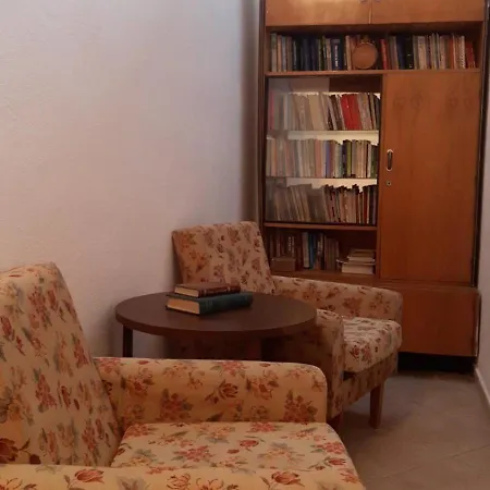 Thimjos & Ritas Villa Gjirokaster