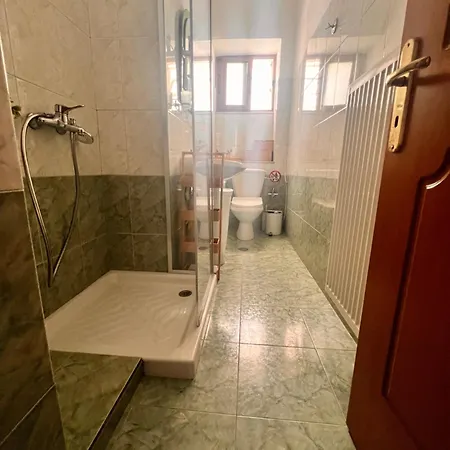 Thimjos & Ritas Villa *