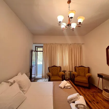 Thimjos & Ritas Villa Gjirokaster